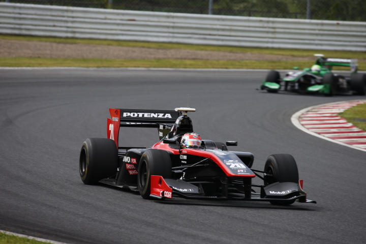 フリー走行1回目: アンドレア・カルダレッリ（LENOVO TEAM IMPUL SF14）