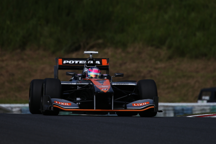 フリー走行1回目: 国本雄資（P.MU/CERUMO・INGING SF14）