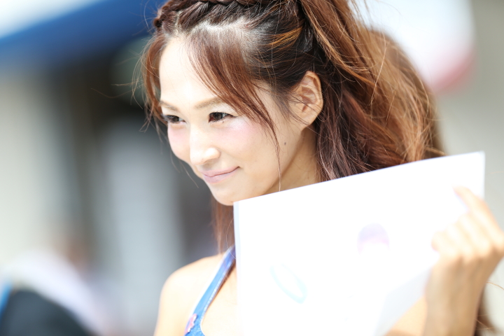 ピットウォーク: レースクイーン