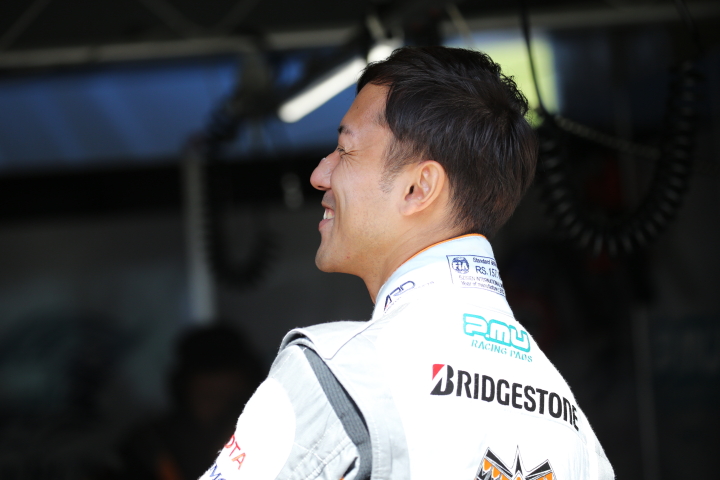 ノックアウト予選Q1: 石浦宏明（P.MU/CERUMO・INGING）