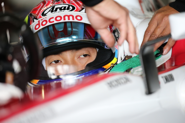 ウォームアップ: 野尻智紀（DOCOMO DANDELION M40S SF14）