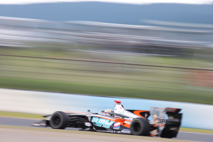 決勝レース: 石浦宏明（P.MU/CERUMO・INGING SF14）