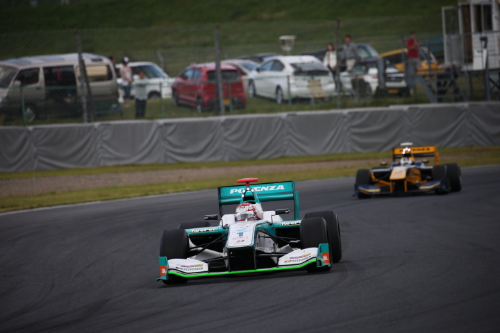 決勝レース: 中嶋一貴（PETRONAS TOM’S SF14）