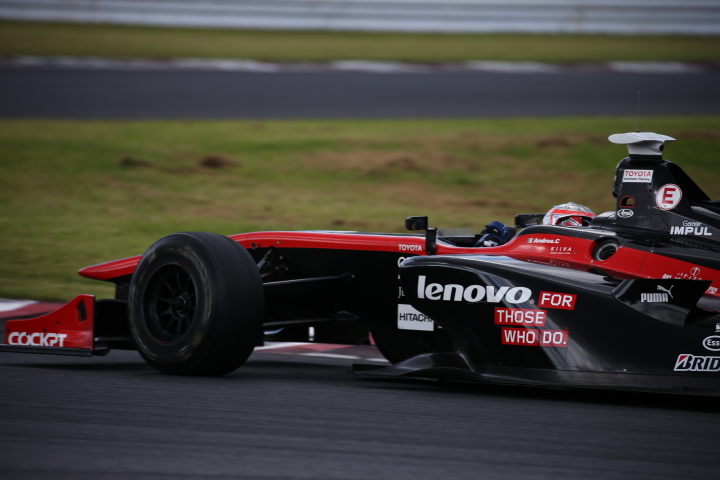 決勝レース: アンドレア・カルダレッリ（LENOVO TEAM IMPUL SF14）
