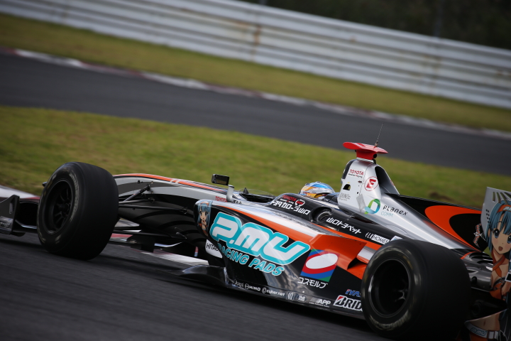 決勝レース: 石浦宏明（P.MU/CERUMO・INGING SF14）