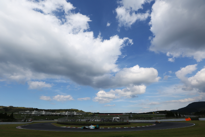 決勝レース: 中嶋一貴（PETRONAS TOM’S SF14）