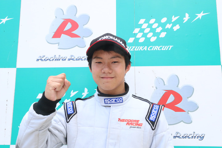 優勝した岡村健（セオドールレーシングジュニアチーム）