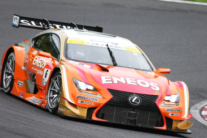 公式練習: 大嶋和也／国本雄資組（GT500クラス・ENEOS SUSTINA RC F）