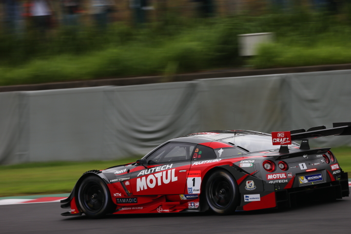 公式練習: 松田次生／ロニー・クインタレッリ組（GT500クラス・MOTUL AUTECH GT-R）