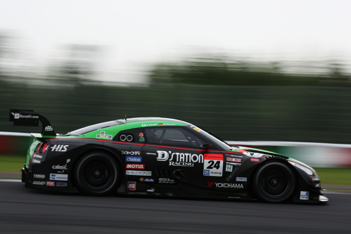 公式練習: 佐々木大樹／ミハエル・クルム組（GT500クラス・D'station ADVAN GT-R）