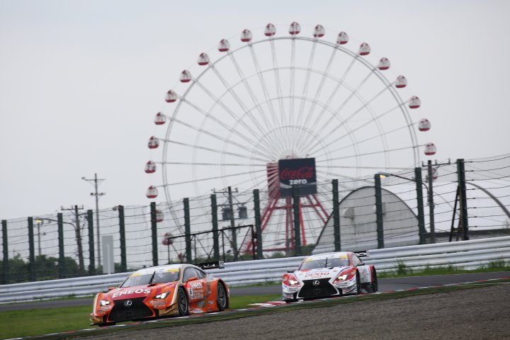 公式練習: 大嶋和也／国本雄資組（GT500クラス・ENEOS SUSTINA RC F）