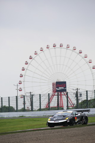 公式練習: 青木孝行／山西康司／黒田吉隆組（GT300クラス・クリスタルクロコランボルギーニGT3）