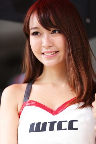 ピットウォーク: レースクイーン