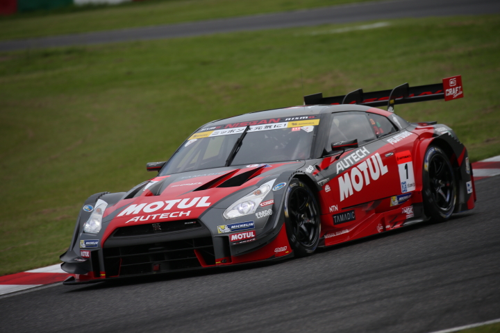 GT500クラスノックアウト予選Q1: 松田次生（MOTUL AUTECH GT-R）