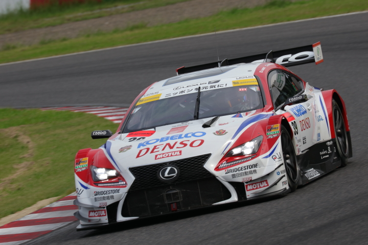 GT500クラスノックアウト予選Q1: 平手晃平（DENSO KOBELCO SARD RC F）