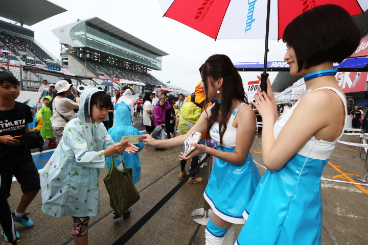 GTキッズウォーク: レースクイーン