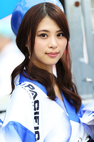 ピットウォーク: レースクイーン