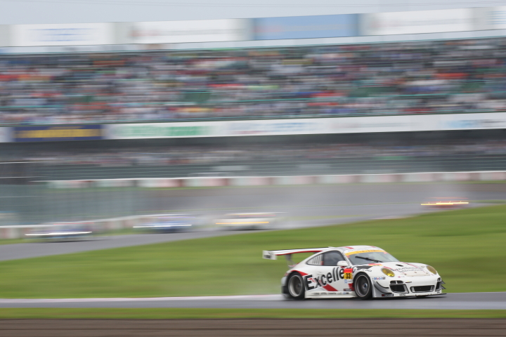 決勝レース: 坂本祐也 ／山下健太組（GT300クラス・Excellence Porsche）