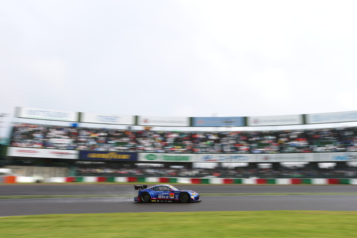 決勝レース: 井口卓人／山内英輝組（GT300クラス・SUBARU BRZ R&D SPORT）
