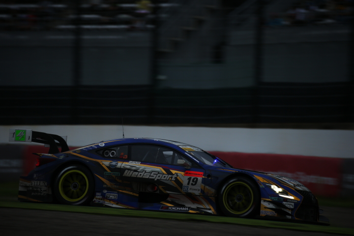 決勝レース: 脇阪寿一／関口雄飛組（GT500クラス・WedsSport ADVAN RC F）