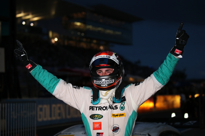決勝レース: GT500クラスで優勝したジェームス・ロシター（LEXUS TEAM PETRONAS TOM'S）