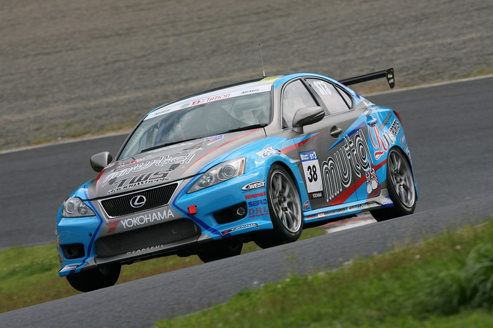 ST-3クラスポールポジションは植田正幸／阪口良平／堀口誠組（ムータレーシングTWS IS350）