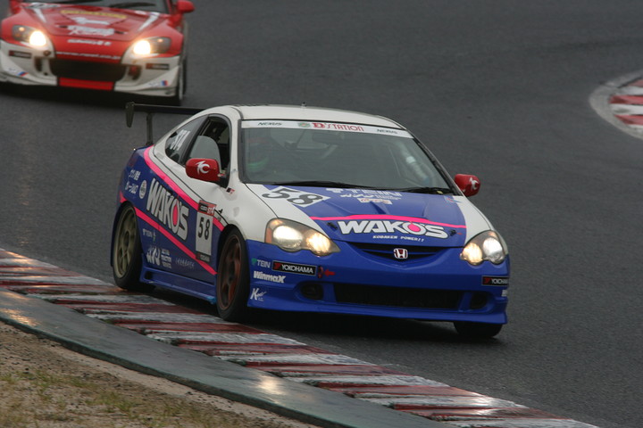 ST-4クラス優勝は小林康一／塩谷烈州／辻佐起子組（ウィンマックスTEINワコーズKRP☆DC5）