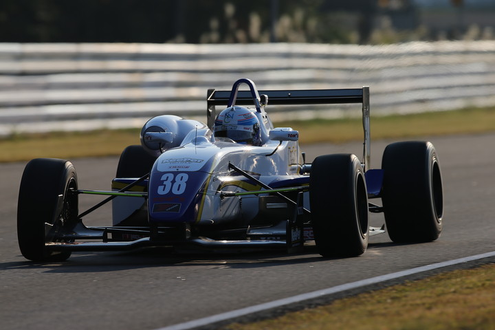 Nクラス優勝は小河諒（KeePer TOM'S F306）