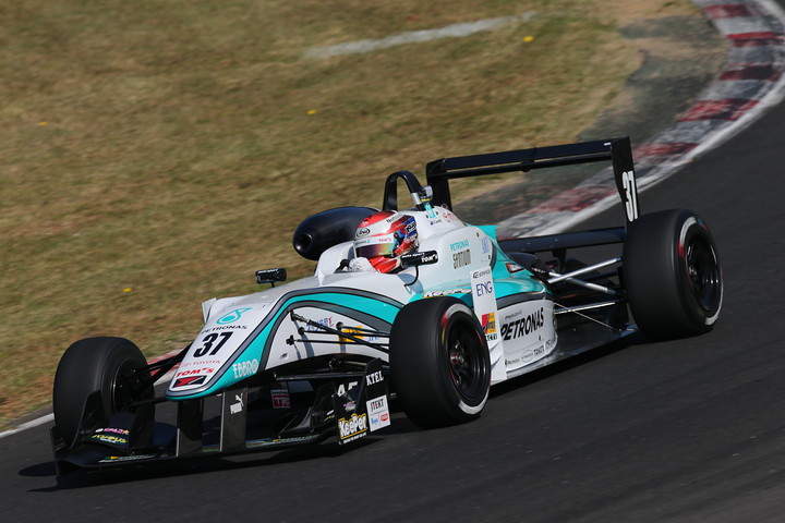 優勝はニック・キャシディ（PETRONAS TOM'S F314）