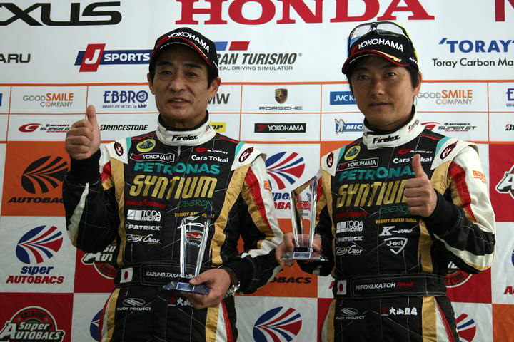 公式予選フォトセッション: GT300クラスのポールシッター