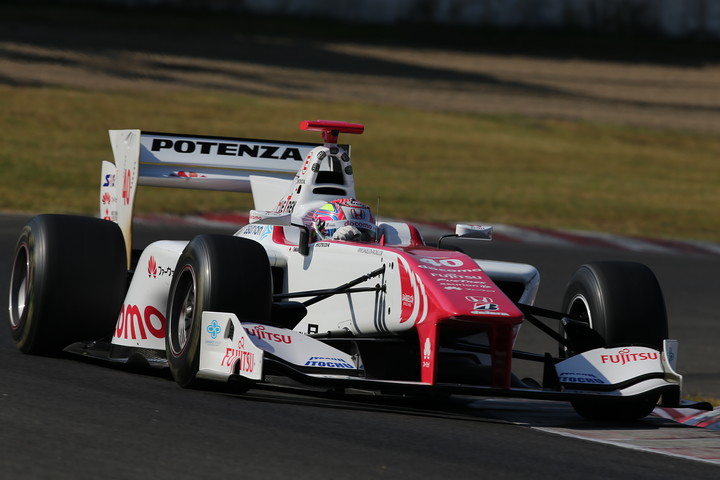 フリー走行1回目: 3位は野尻智紀（DOCOMO DANDELION M40S SF14）