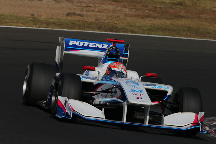 フリー走行2回目: トップタイムは小暮卓史（DRAGO CORSE SF14）