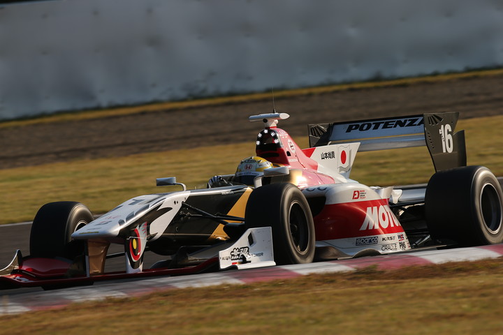 決勝2位は山本尚貴（TEAM 無限SF14）