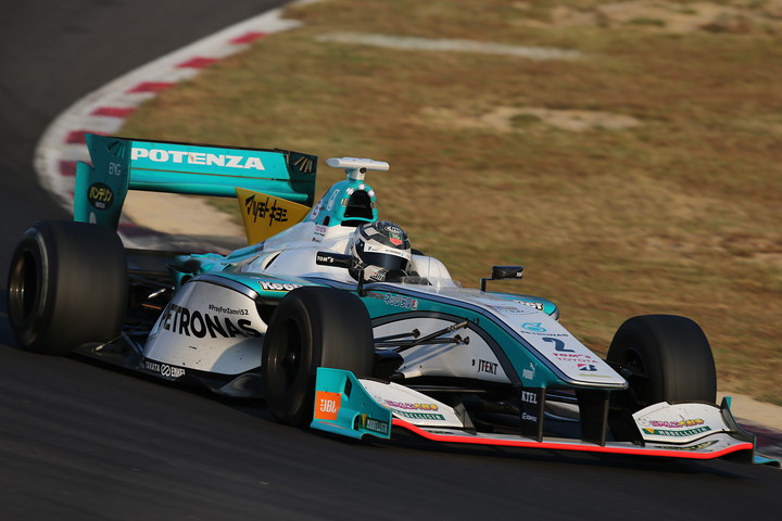 優勝はアンドレ・ロッテラー（PETRONAS TOM’S SF14）