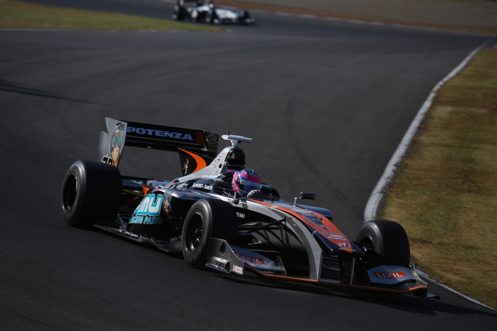 フリー走行: 国本雄資（P.MU/CERUMO・INGING SF14）