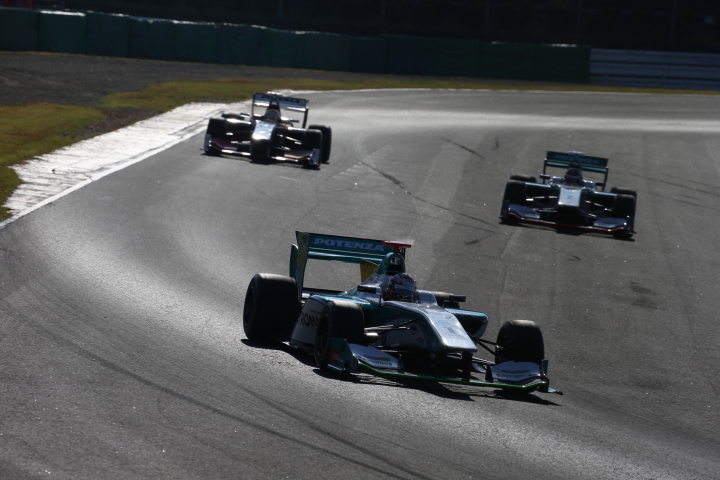 フリー走行: 中嶋一貴（PETRONAS TOM’S SF14）