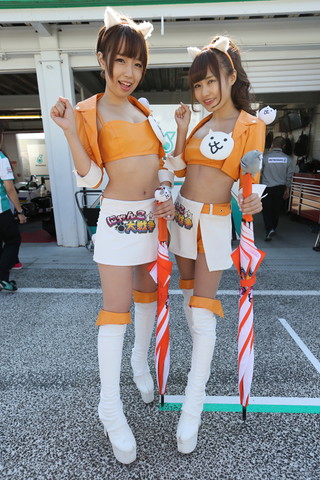 ピットウォーク: レースクイーン