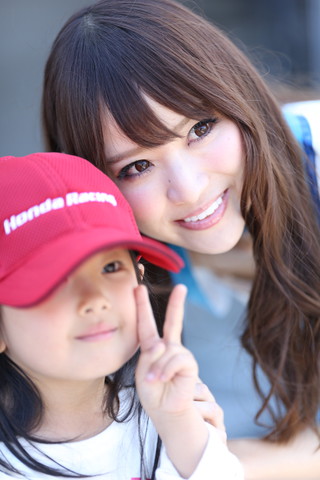 ピットウォーク: レースクイーン