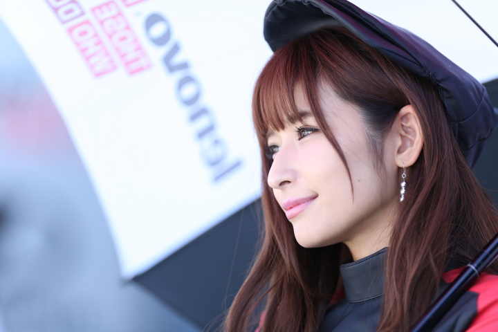 ピットウォーク: レースクイーン