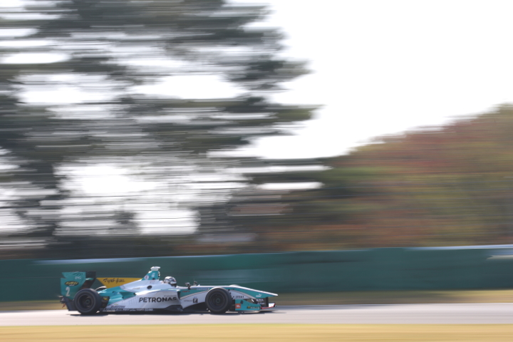 フリー走行: アンドレ・ロッテラー（PETRONAS TOM’S SF14）