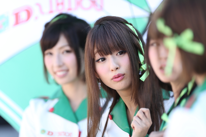 ピットウォーク: レースクイーン