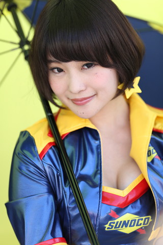 ピットウォーク: レースクイーン