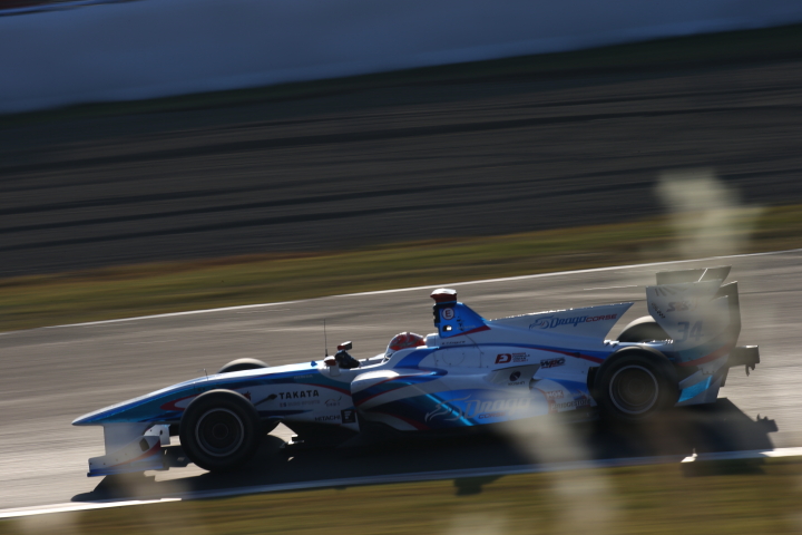 決勝レース: 小暮卓史（DRAGO CORSE SF14）