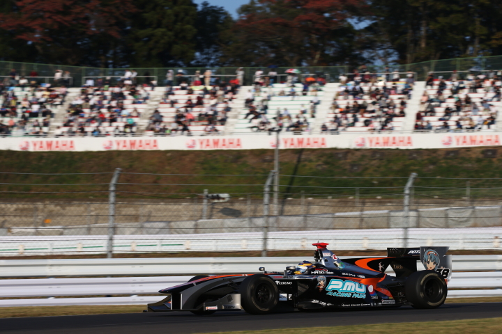 決勝レース: 石浦宏明（P.MU/CERUMO・INGING SF14）