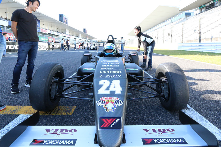 決勝で7位に入りチャンピオンを決めた平木玲次（RS FINE F・L・C 10V）