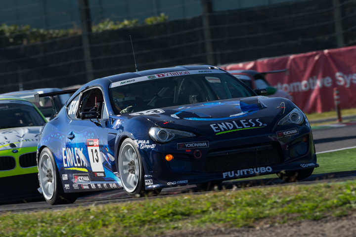 ST-4クラス3位は山内英輝／村田信博／小河諒組（ENDLESS.ADVAN.86）