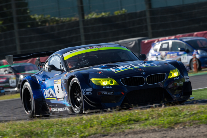 ST-Xクラス3位はユーク・タニグチ／峰尾恭輔／元嶋佑弥組（ENDLESS･ADVAN･BMW）