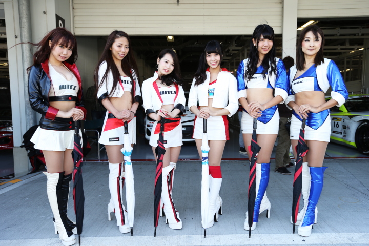 ピットウォーク: レースクイーン