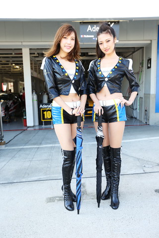 ピットウォーク: レースクイーン