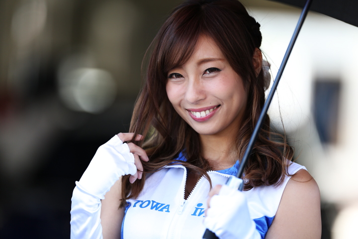 ピットウォーク: レースクイーン